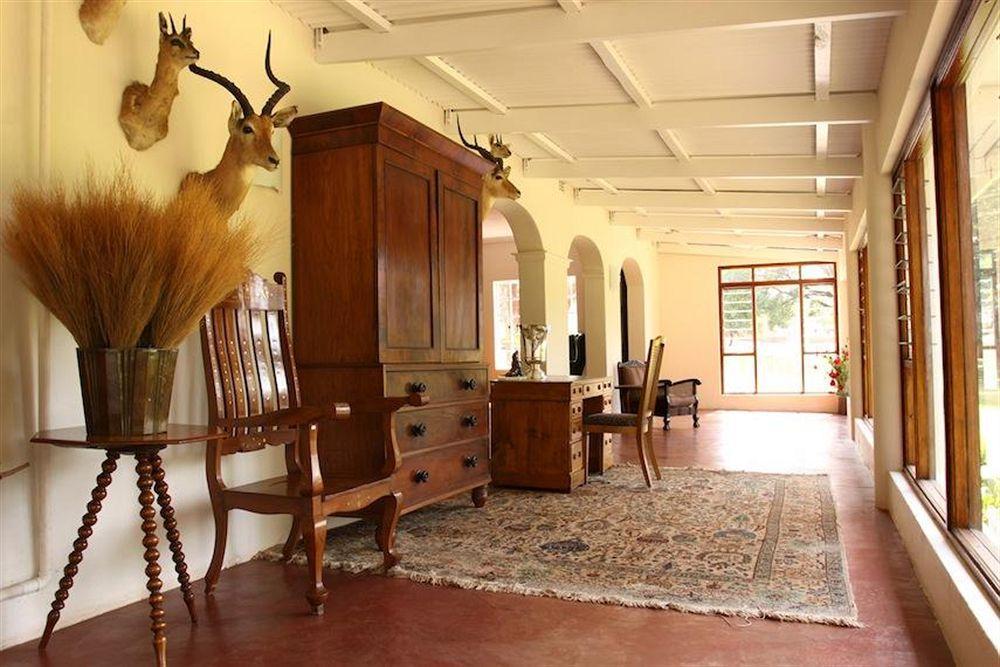 Thorn Tree Lodge Hotel Harare Extérieur photo